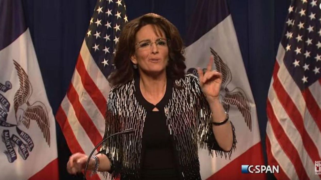 Tina Fey is back as Sarah Palin on SNL, and it's just awesome as you hoped