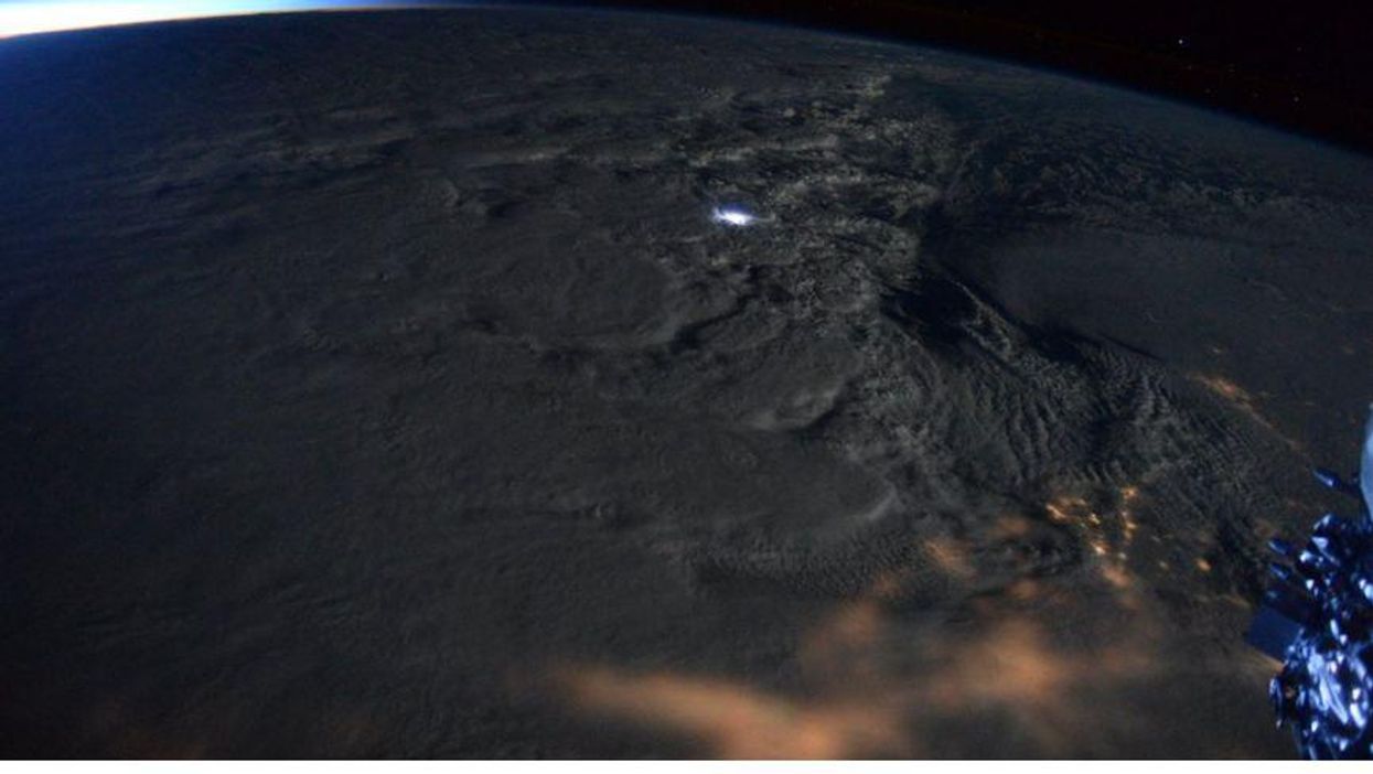 These pictures of the US blizzard taken by an astronaut from space are breathtaking