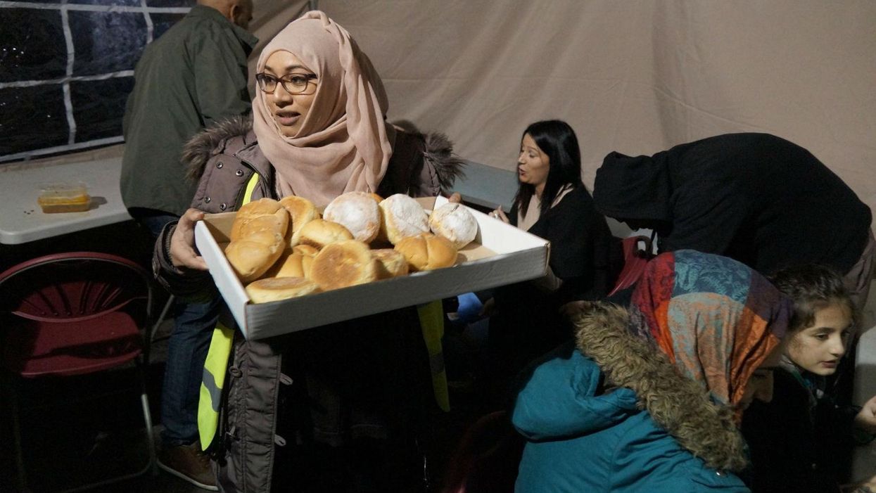 Touching pictures from the Birmingham mosque that's running a Christmas soup kitchen