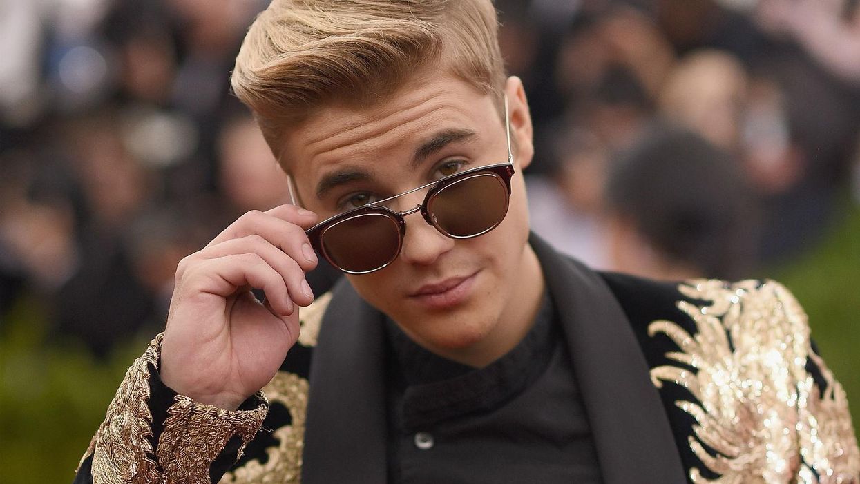 Justin Bieber shows support for the NHS, is your new socialist hero