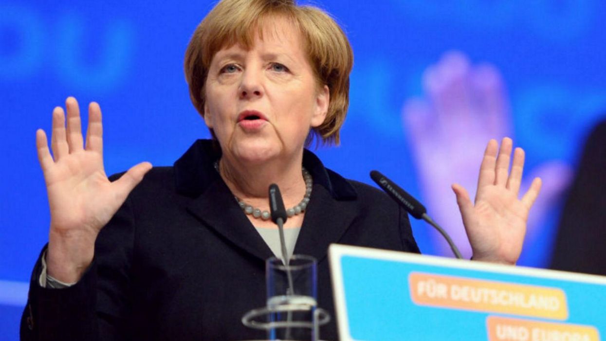 Angela Merkel delivers speech on refugees, gets nine-minute standing ovation