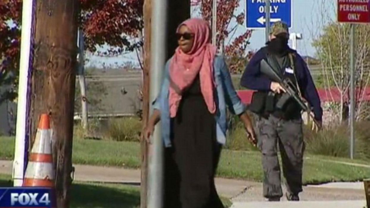 Meanwhile, in Texas, assault rifle-wielding protesters held a completely legal demonstration outside a mosque