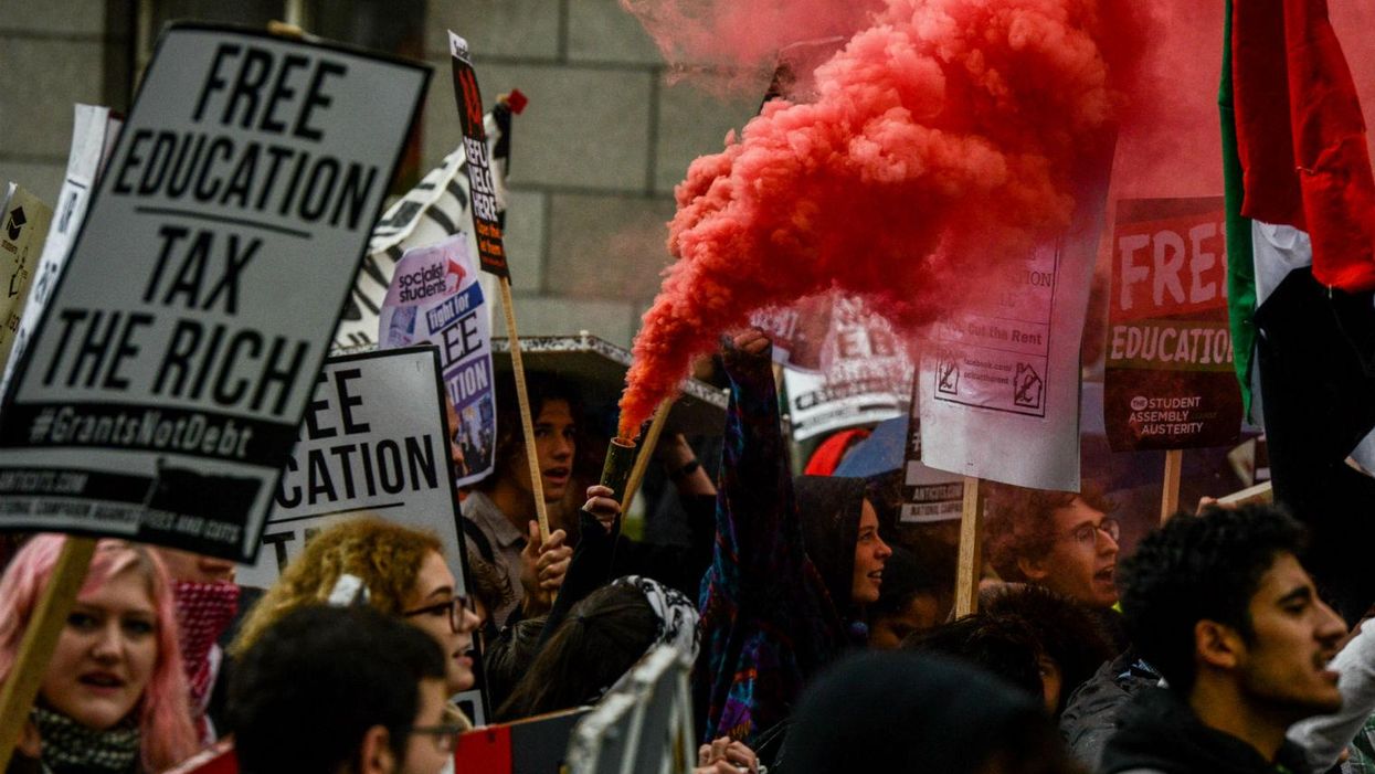 'Better' universities could be allowed to charge higher fees, government says