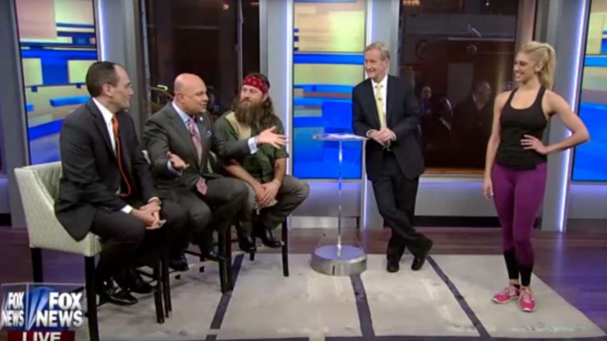 All-male panel says women shouldn't wear leggings in public, because Fox News