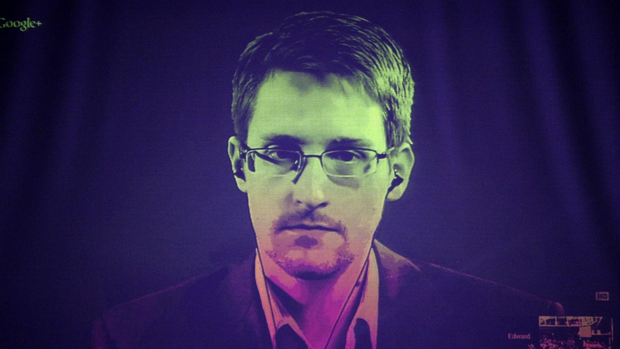 The CIA is still not following Edward Snowden on Twitter