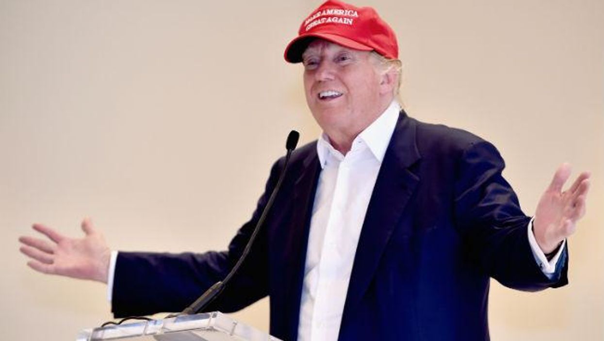Donald Trump just insulted a rival candidate based on her looks. Hello?