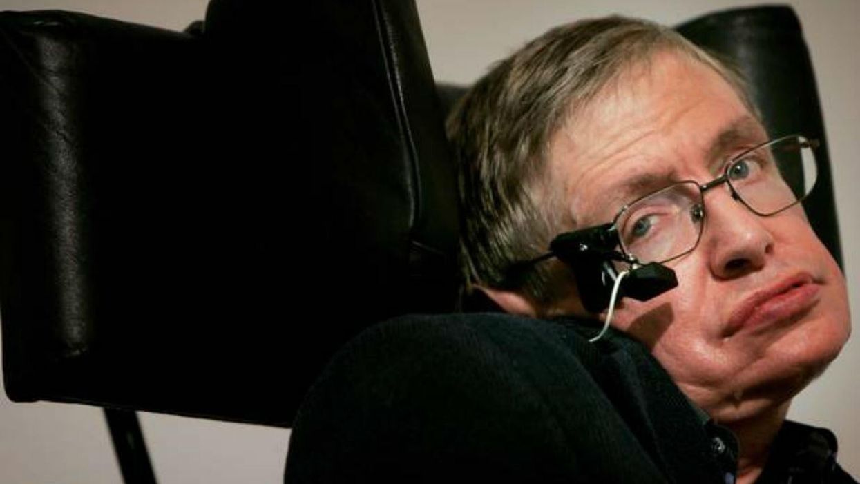Here are 5 elegant explanations of Stephen Hawking's confusing new black hole theory
