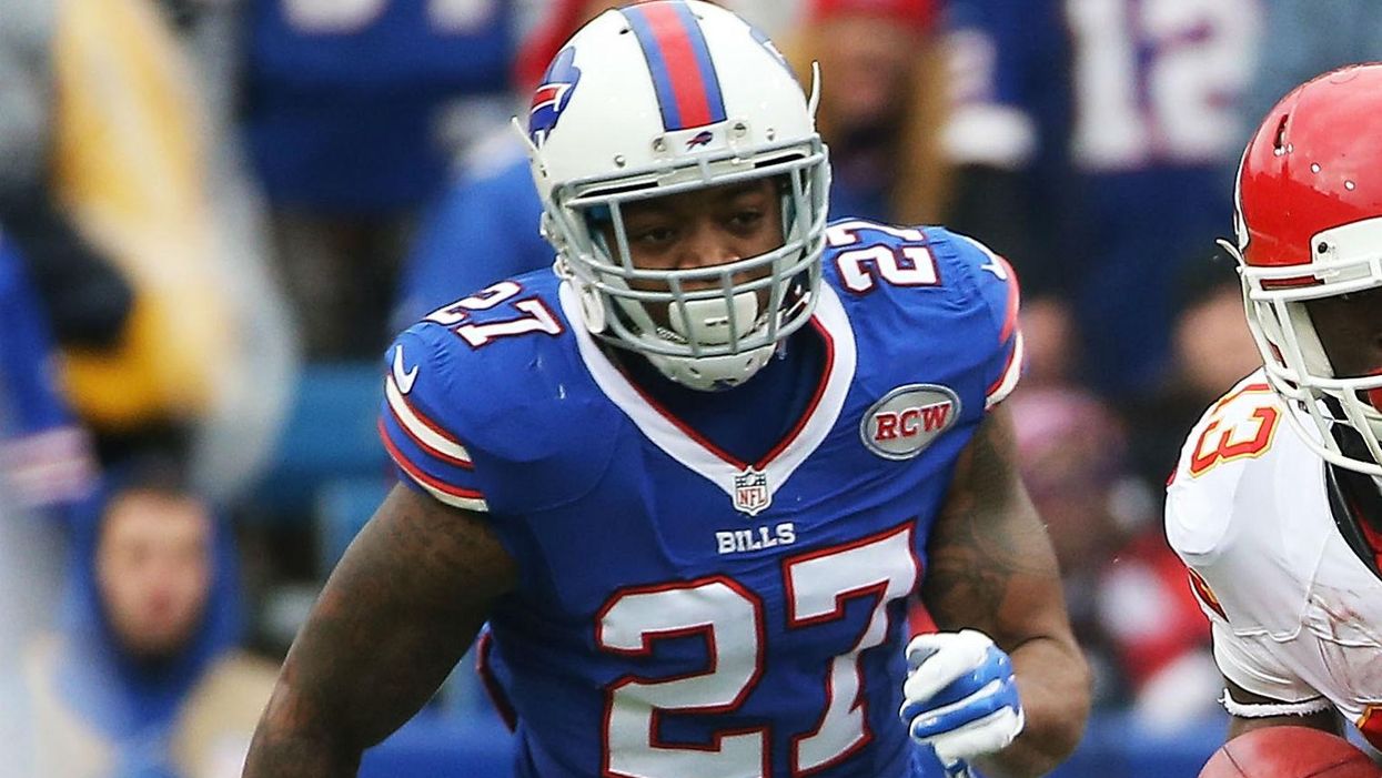 This NFL football player tried to chat up a porn star. Big mistake