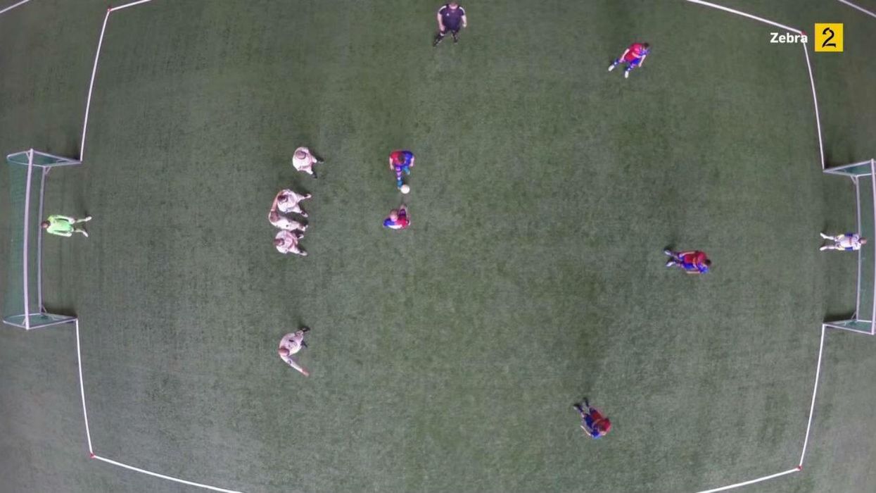 Wearing video headsets makes playing football almost impossible