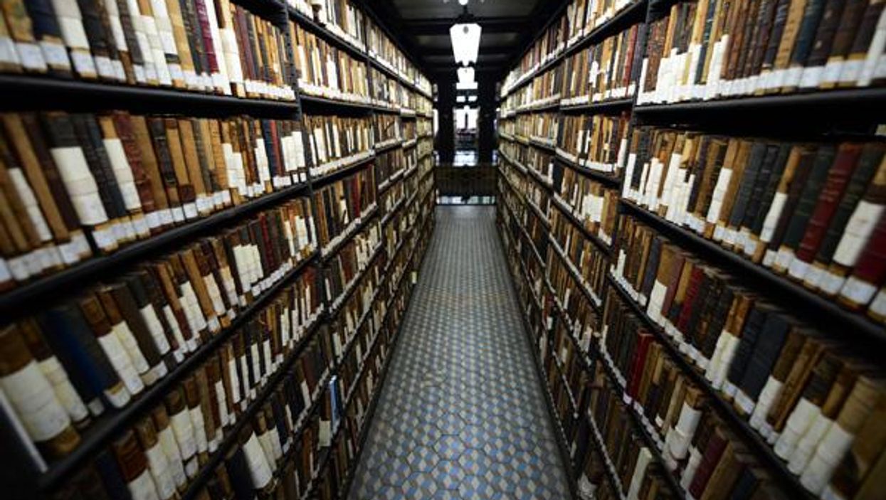 12 quotes that explain why we should all be reading more