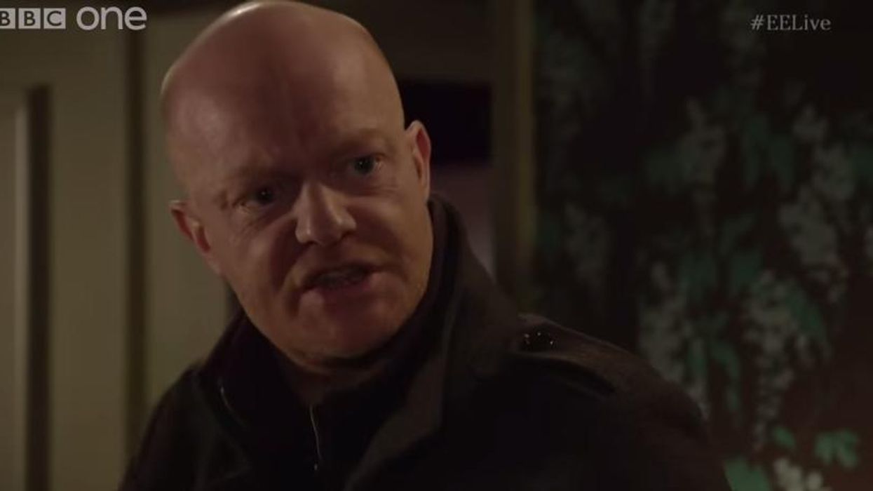 EastEnders star fluffs crucial line in live scene