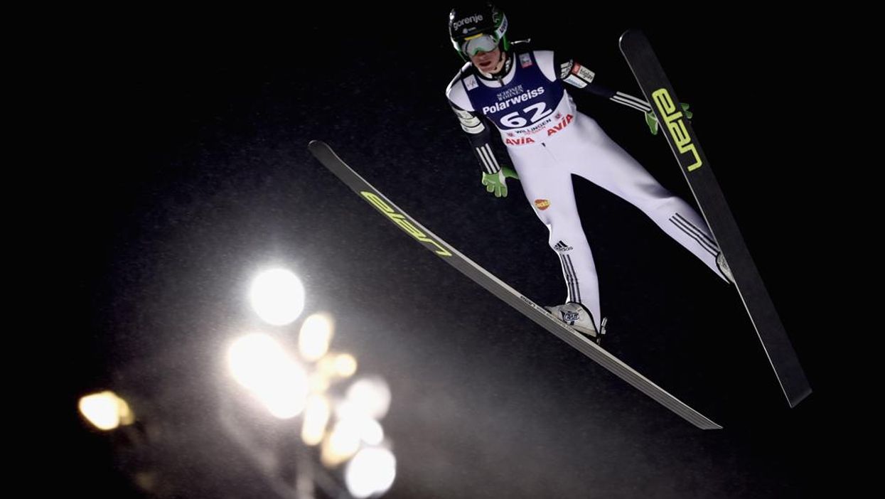 This man just broke the ski jumping world record