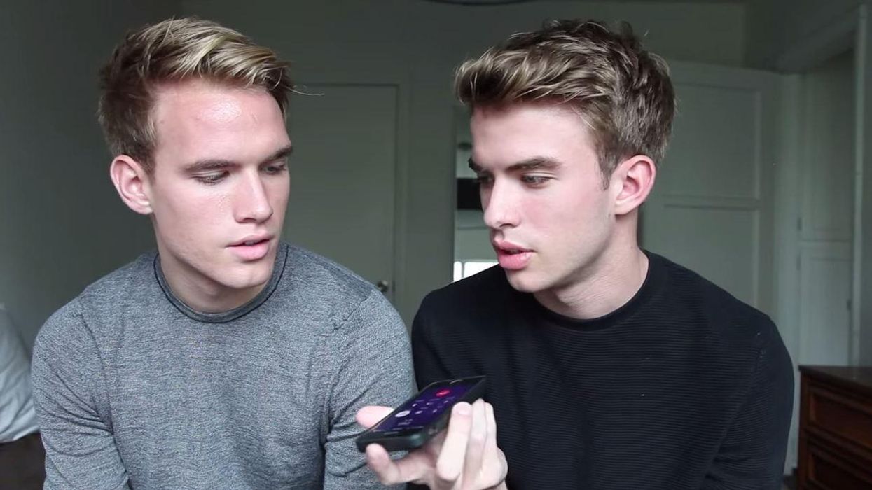 Twin male models film themselves coming out to their dad