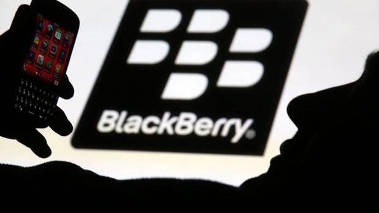 Even the BlackBerry social media team are using iPhones
