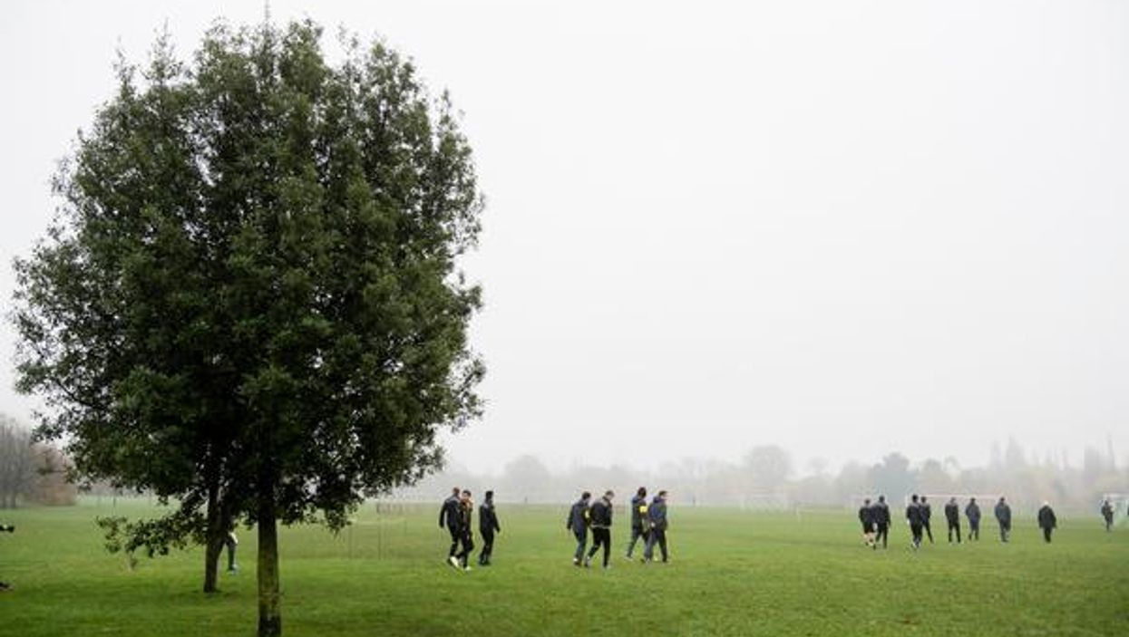 Dortmund prepare for Arsenal game by training in a local park