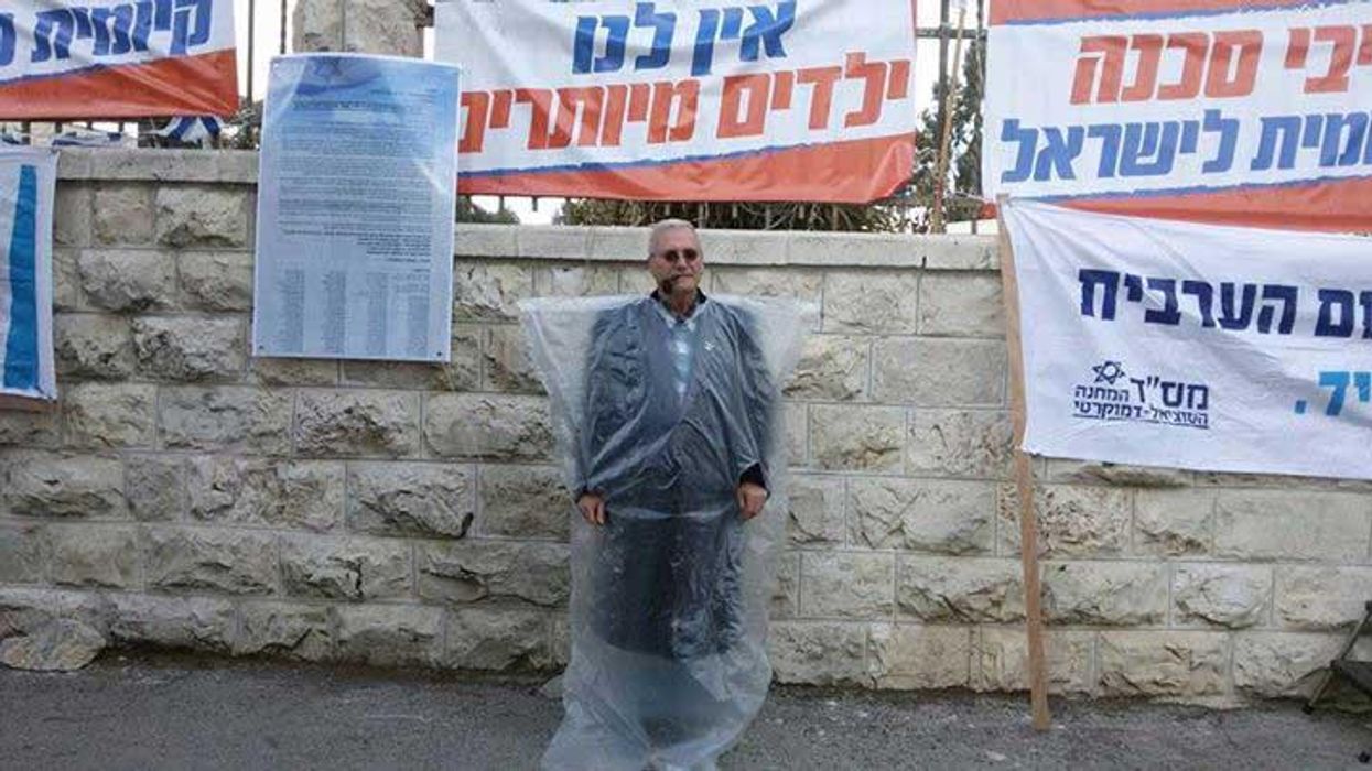 Why this man spent 3 days outside Benjamin Netanyahu's house