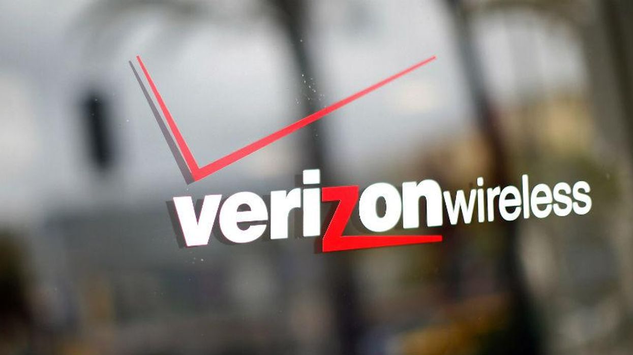 Verizon denies censoring spying stories on own tech news website