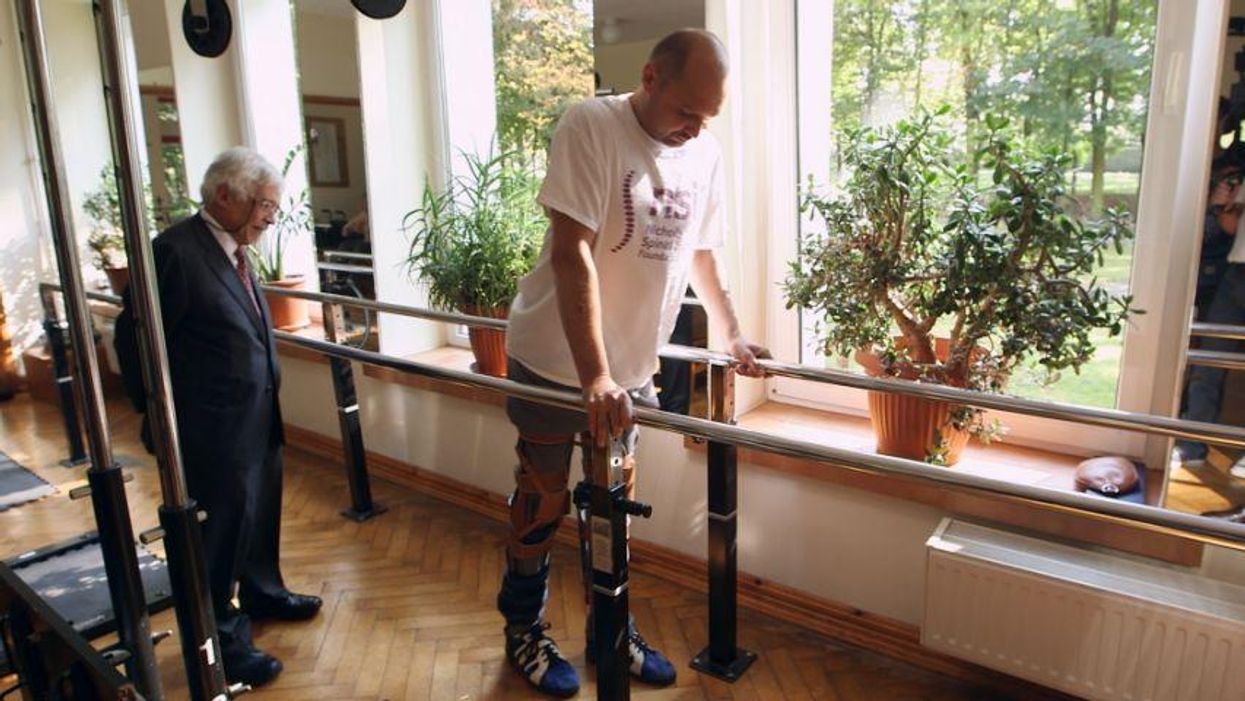 The technique that allowed a paralysed man to walk again