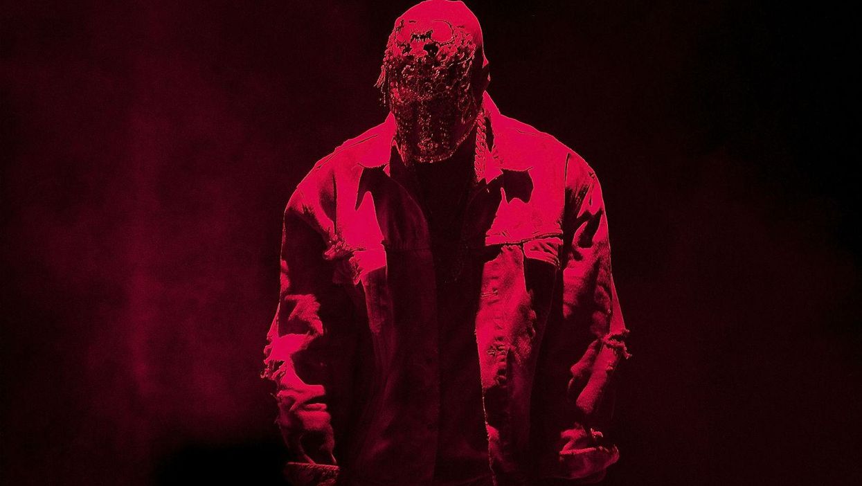 No, Kanye West didn't refuse to rap until fan in wheelchair stood up