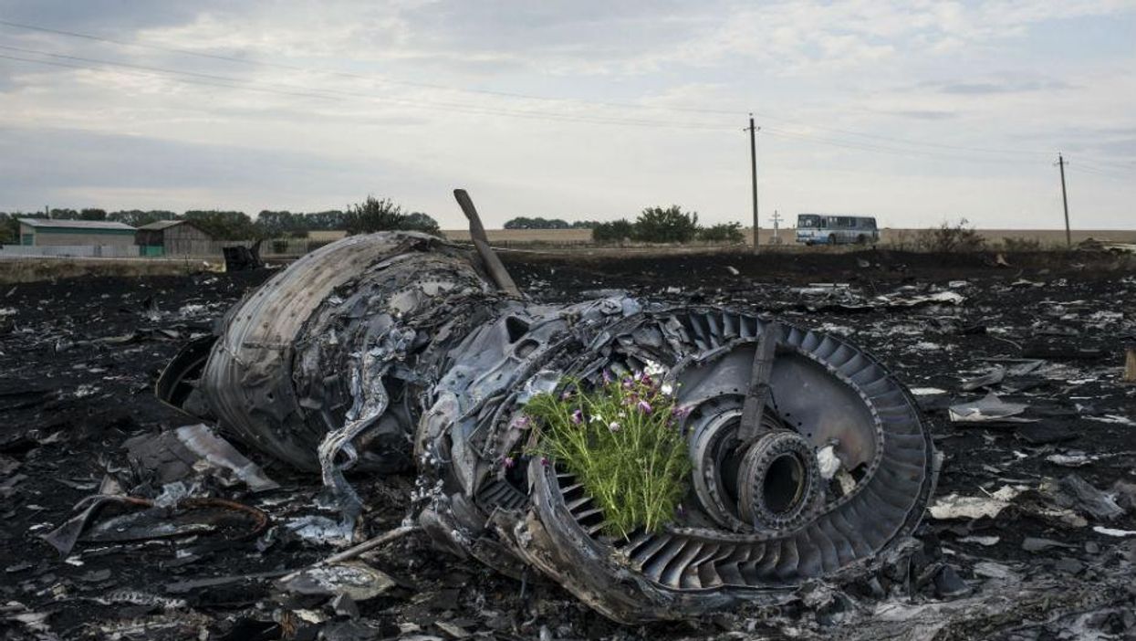 Should newspapers show true, graphic images of a tragedy like MH17?