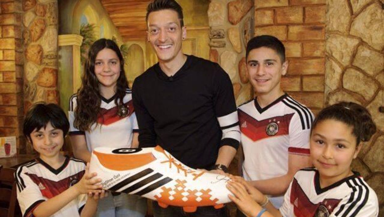 Ozil donates World Cup bonus to Brazilian charities (not Gaza)