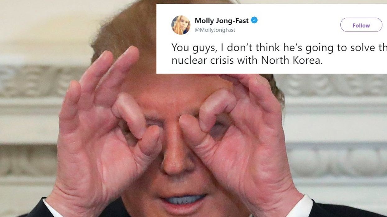 Trump made 'binocular shapes' with his hands and everyone was confused