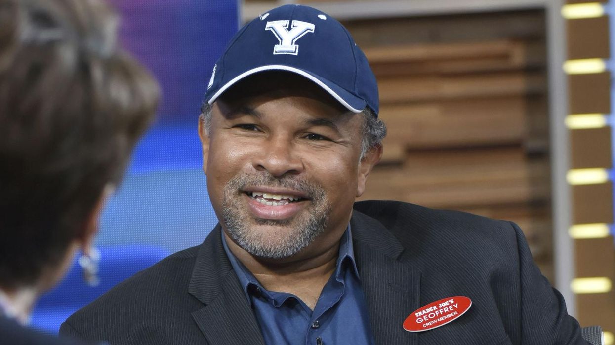 Geoffrey Owens: TV actor's response to being job shamed for working in a supermarket is priceless