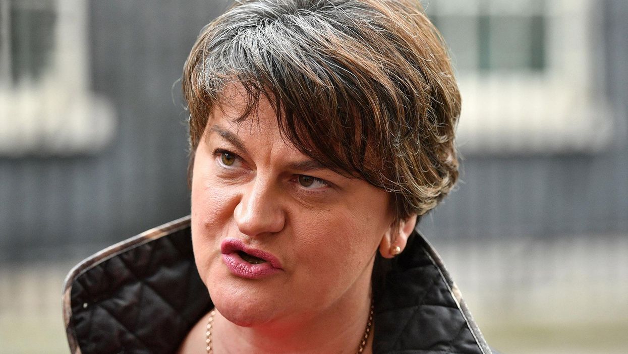 Heavily made-up women not viewed as leaders, according to science