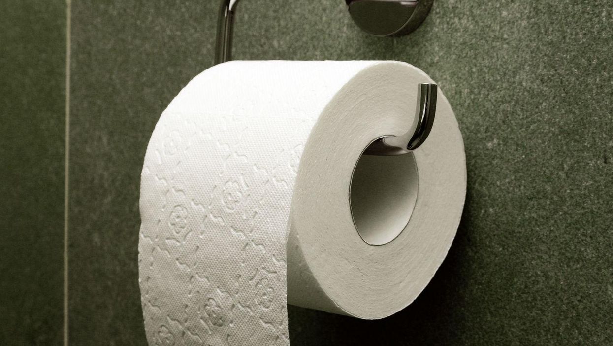 What the way you hang your toilet paper says about you
