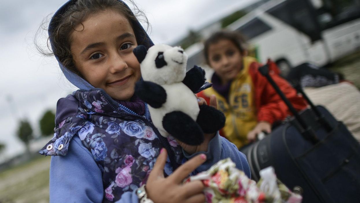 Here are 30 ways you can help refugees