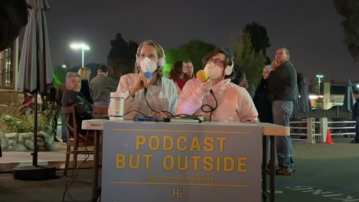 Podcasts hosts kicked out of anti-mask protest for wearing face coverings