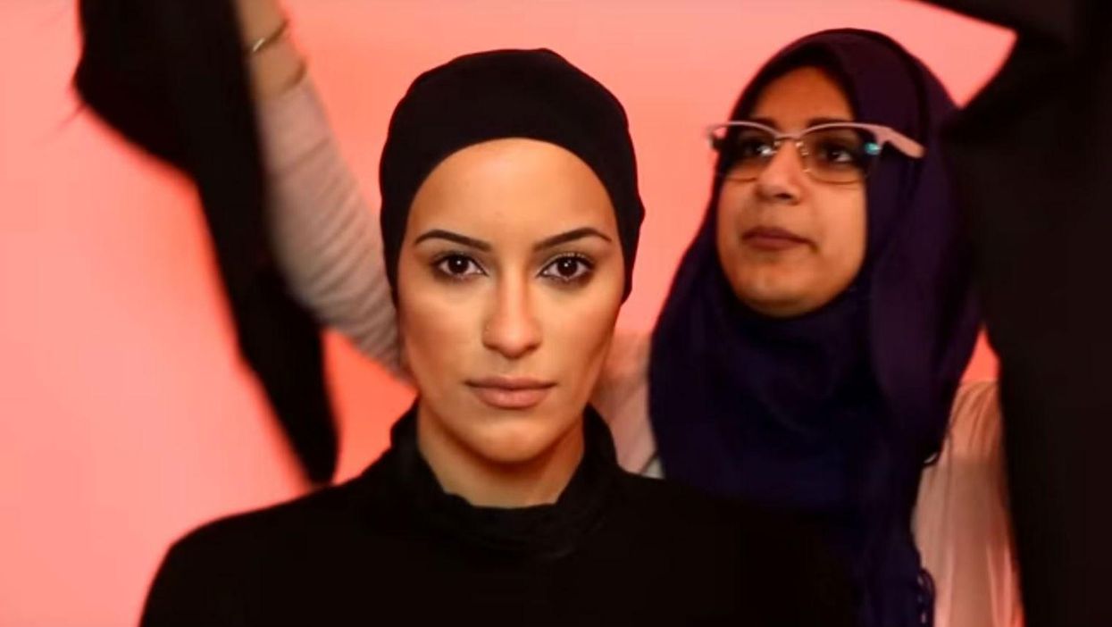 One hundred years of hijab fashion in one minute