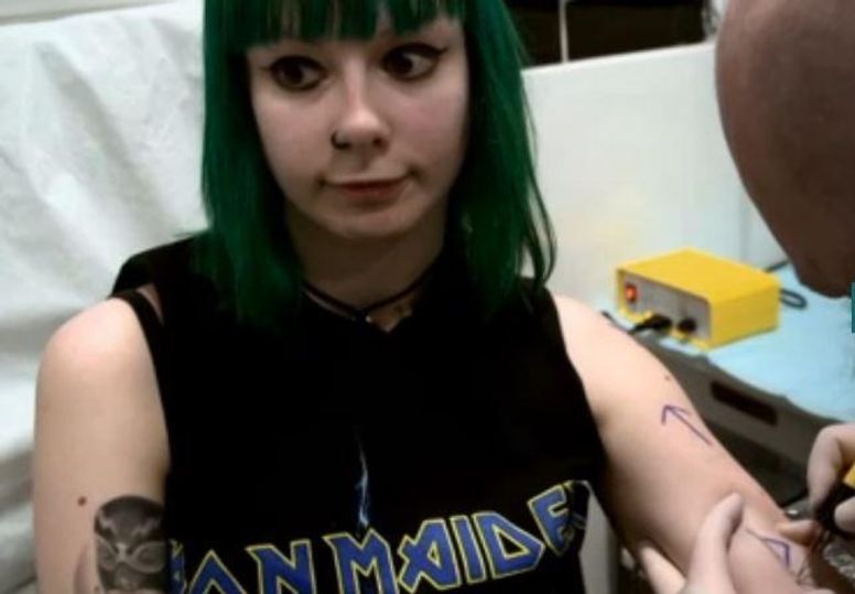 People are now getting themselves branded because tattoos weren't permanent  enough | indy100 | indy100