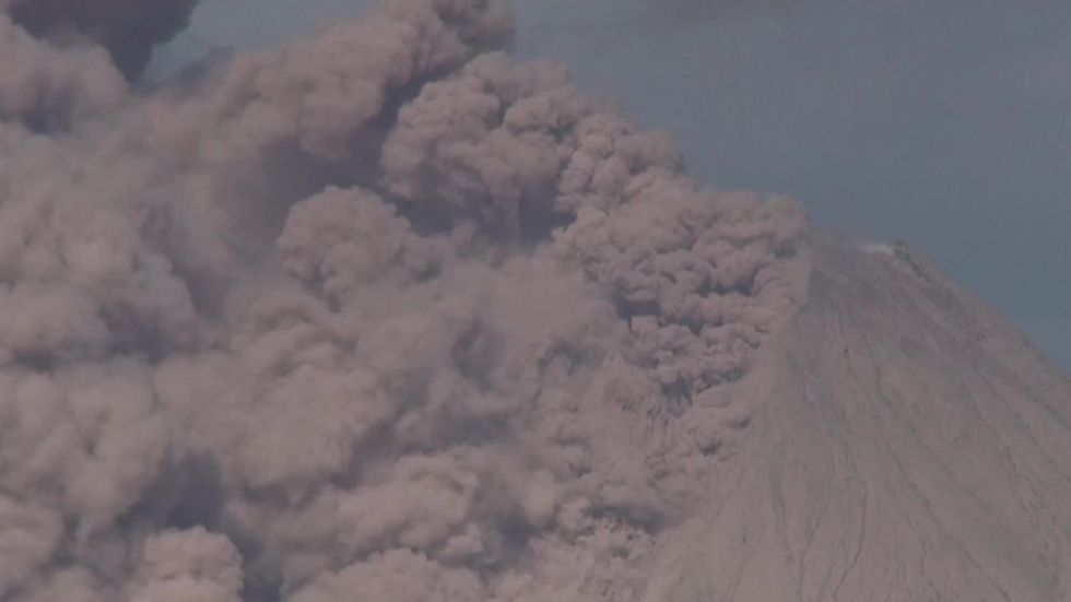 Sinabung volcano unleashes new burst of hot ash