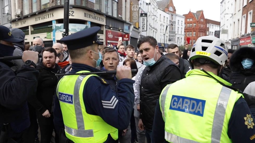 Police make arrests at anti-lockdown protests in Dublin
