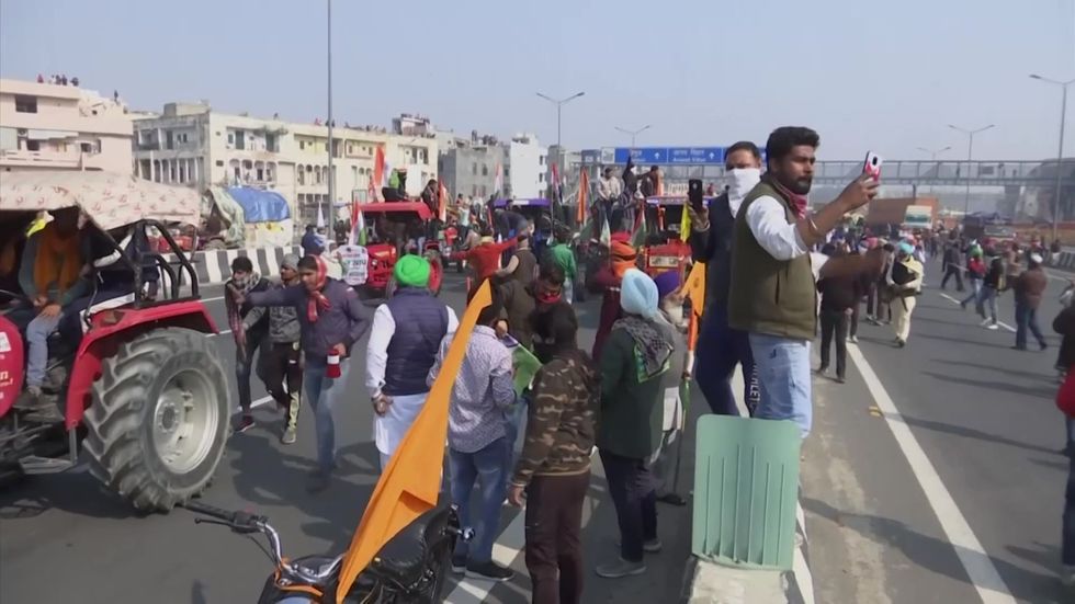 Protesting farmers clash with police in Delhi