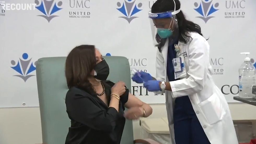 Kamala Harris receives Covid-19 vaccine dose