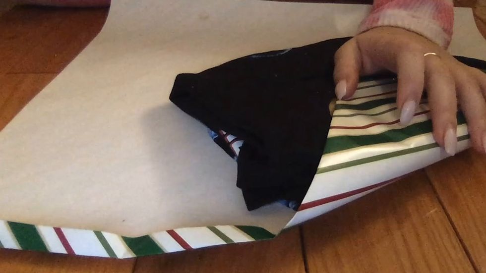 We tried this hack for wrapping clothes