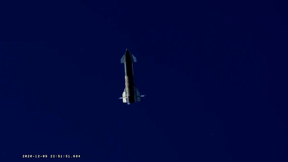 SpaceX reveals close-up of Starship 'landing flip manoeuvre'