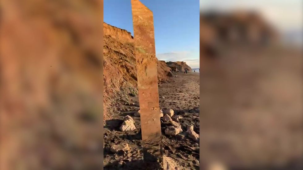 Mysterious monolith found on Isle of Wight beach
