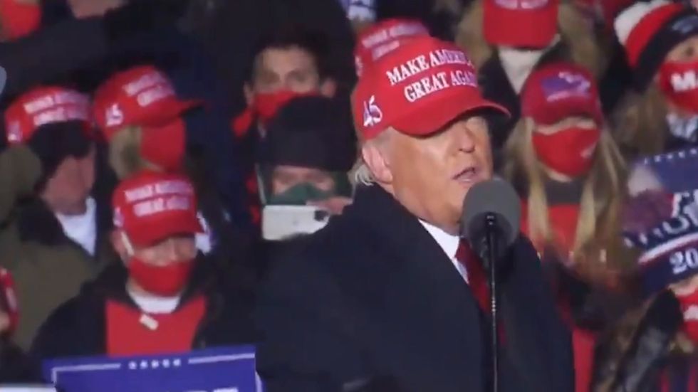 Donald Trump struggles with technical issues at rally on election eve