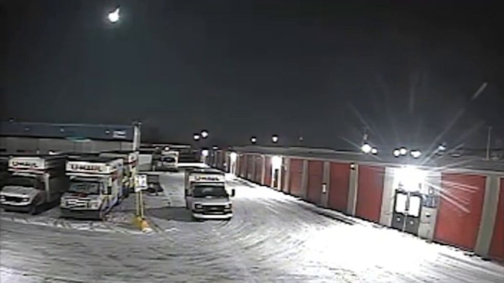 Security camera footage shows 'fireball' meteor over Toledo in Ohio
