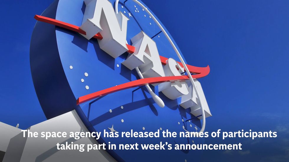 Clues emerge about Nasa's moon announcement