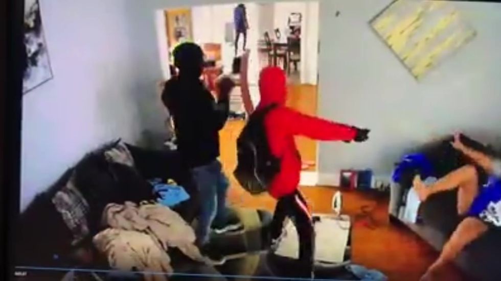 Five-year-old child protects his home from armed robbers