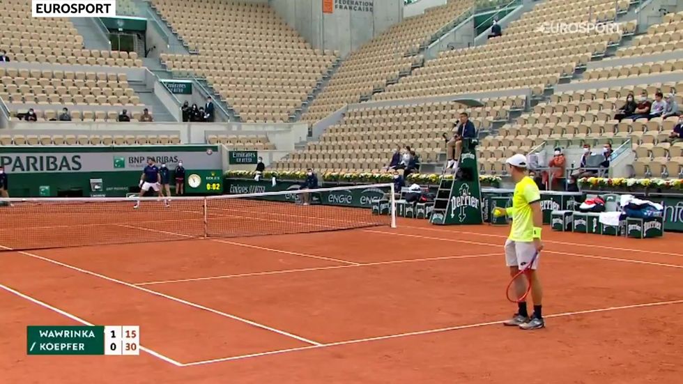 Sonic boom from fighter plane heard to French Open