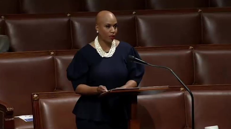 Ayanna Pressley applauded on House Floor for speech about alopecia