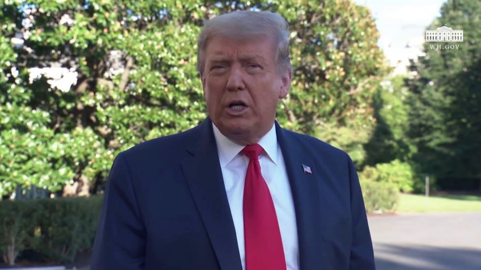 Trump makes strange gesture when saying the word 'woman'