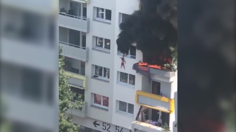 French children jump off building to escape fire