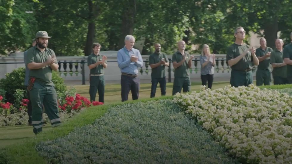 Nationwide applause marks 72nd anniversary of NHS