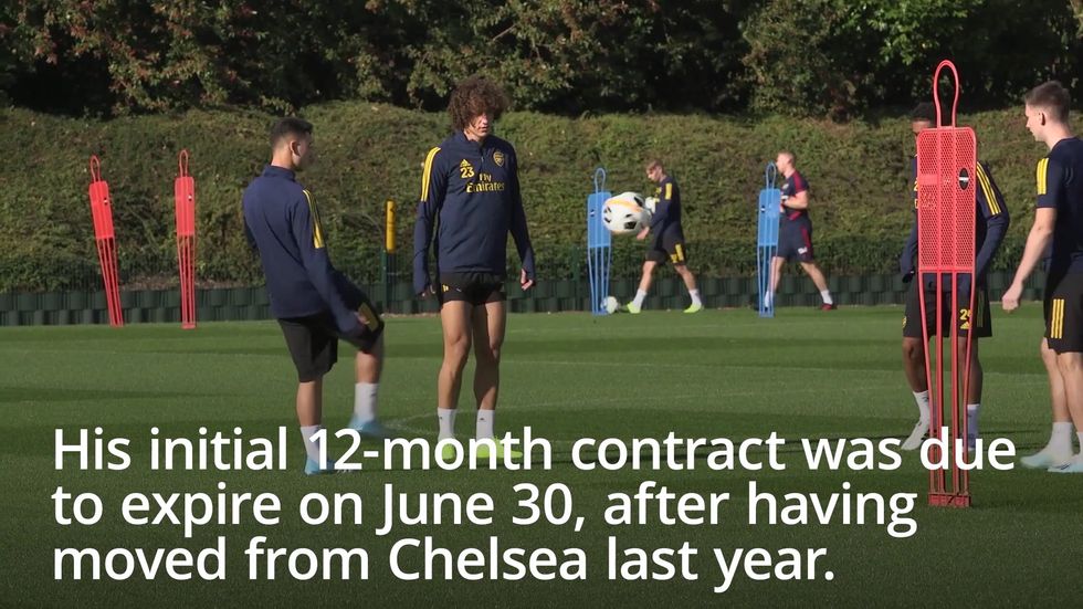 David Luiz signs new Arsenal contract